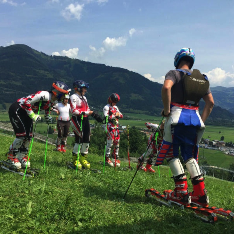 2017 B Team 04 Thumb